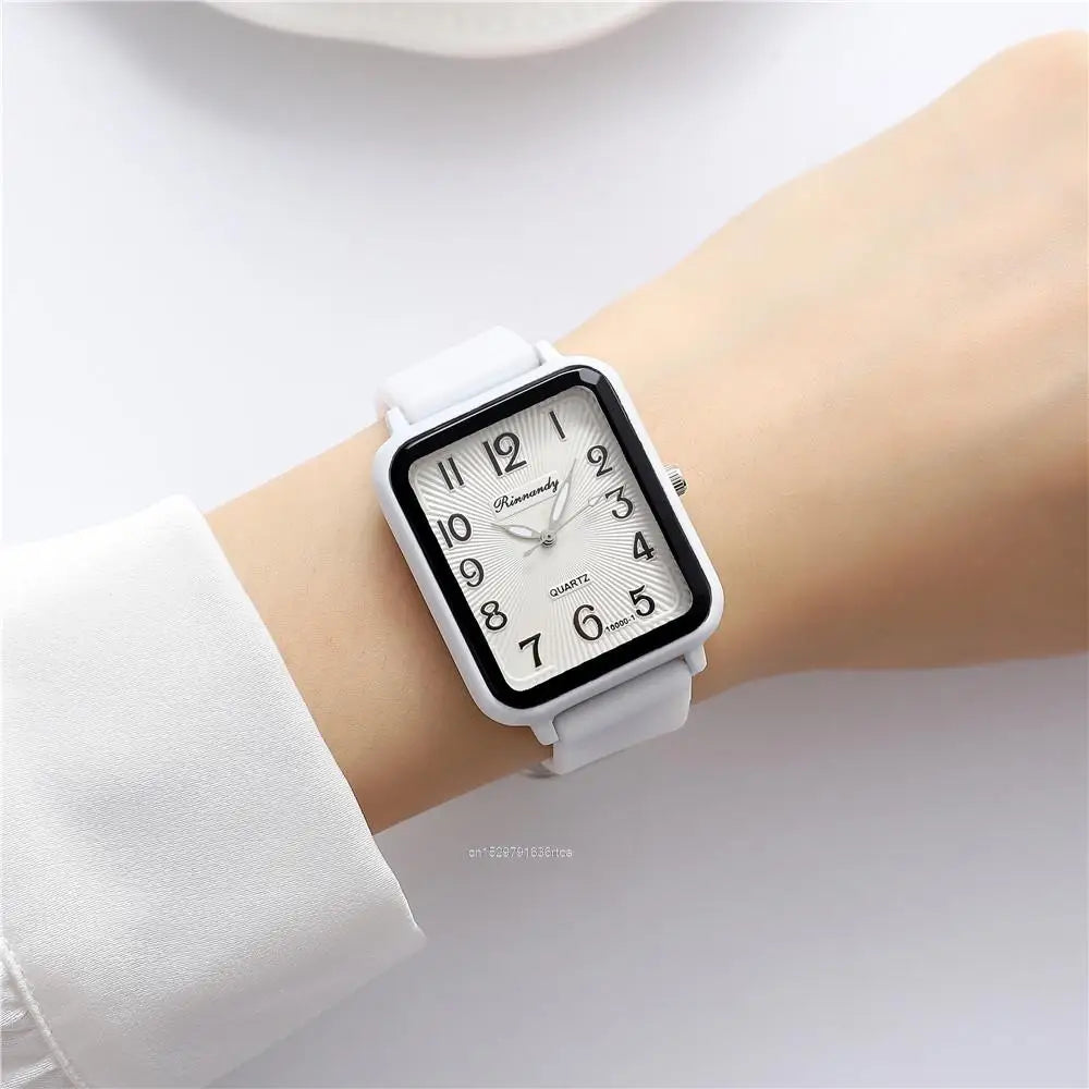 Fashion Lady Hot Sales Brands Watches Leisure Rectangle Digital Simple Women Quartz Watch Sports Silicone Strap Ladies Clock