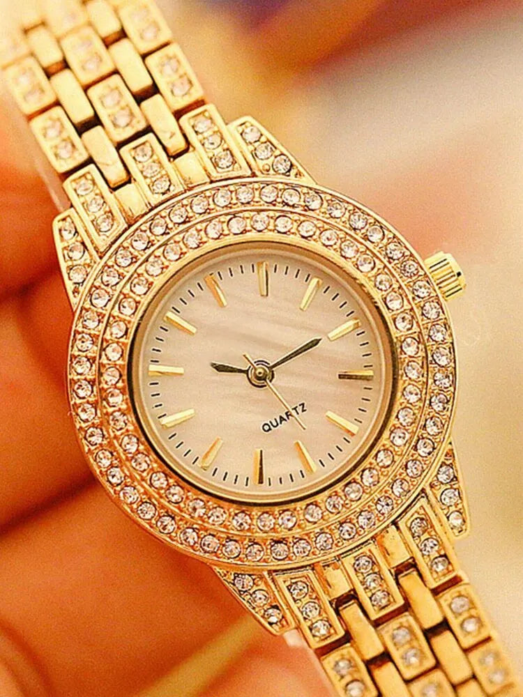 2pcs Fashionable Diamond Studded Real Nail Scale Alloy Set Quartz Bracelet Watch FOR WOMEN'S Watches